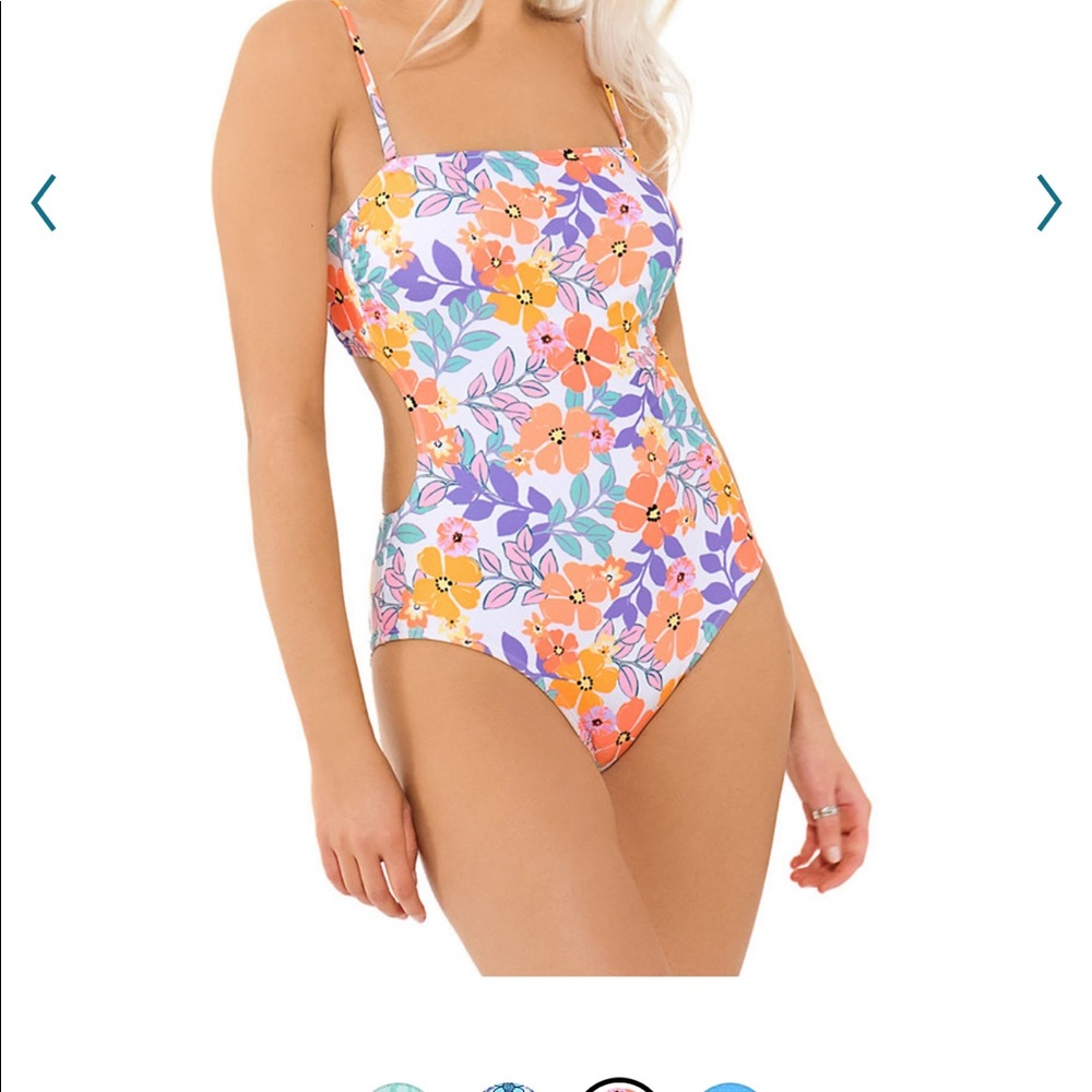 Juniors Cut-out convertible swimsuit